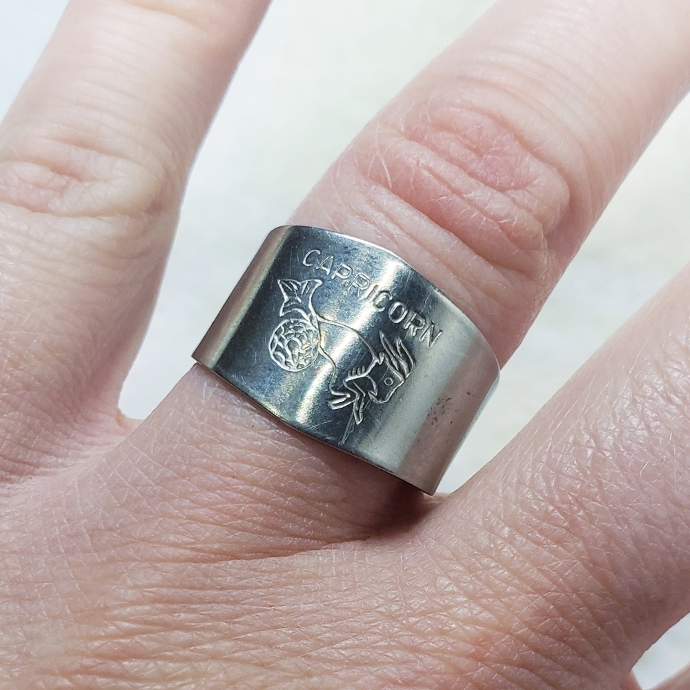 Vintage Capricorn Astrology Cuff Ring